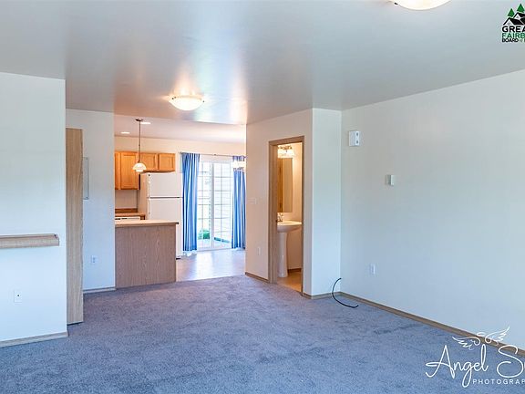 4th image of 1046 Dogwood St