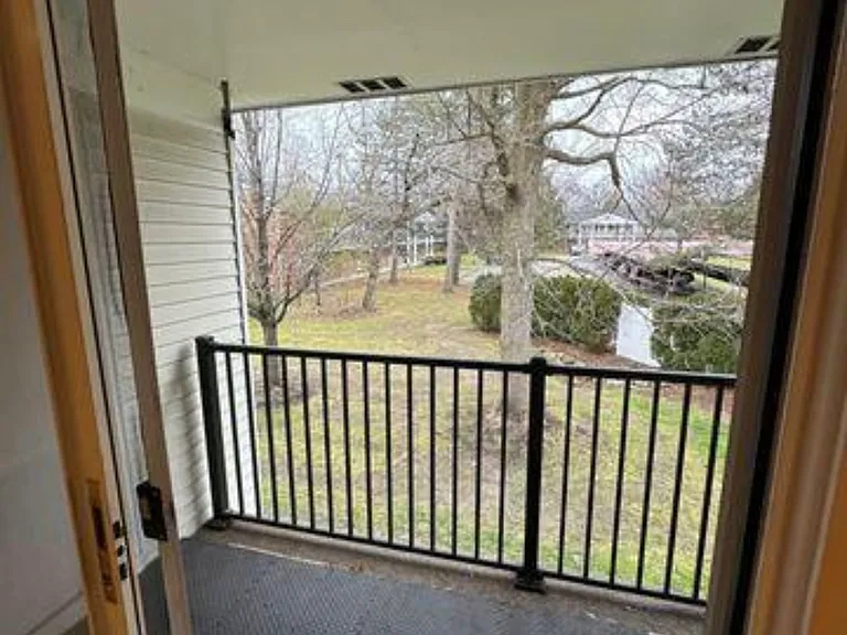 42630 Plymouth Hollow Dr #42630 — Photo 20