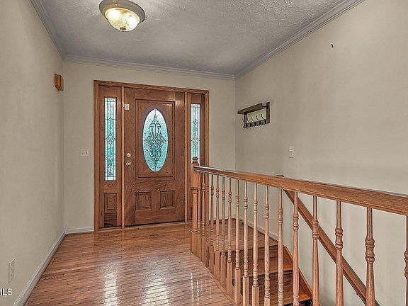 4th image of 25287 Whiteridge Dr