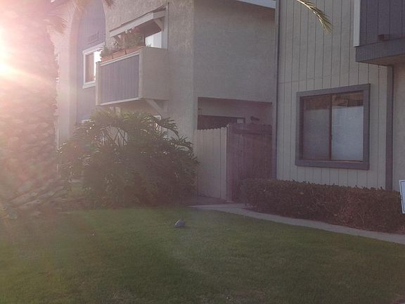 Walk way to unit
