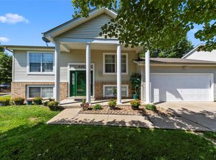 626 Sunward Dr, O'Fallon, MO 63368