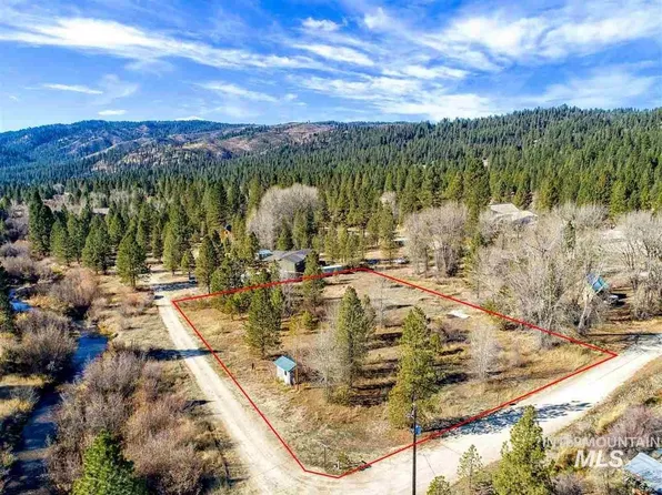 9 Mountain Meadow Rd, Boise, ID 83716