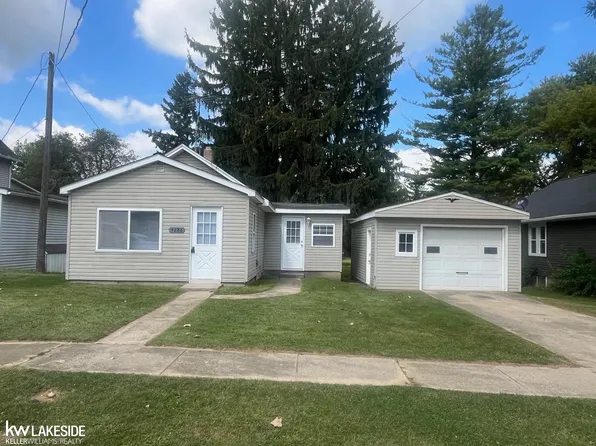 4286 Wood St, Brown City, MI 48416