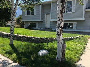 2044 E Newcastle Dr, Sandy, UT 84093