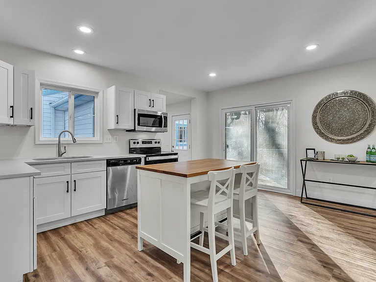 8165 Leonard Dr — Photo 11