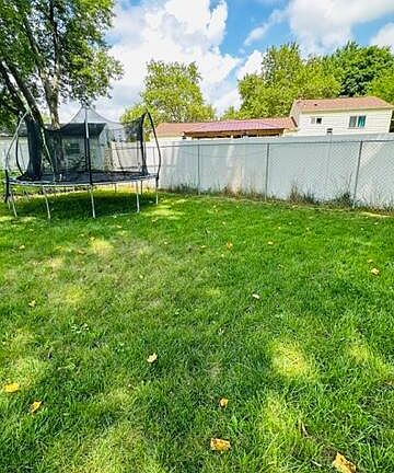 2nd image of 5356 Spire Ln