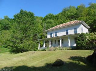 8764 Jacks Creek Rd, Green Mountain, NC 28740