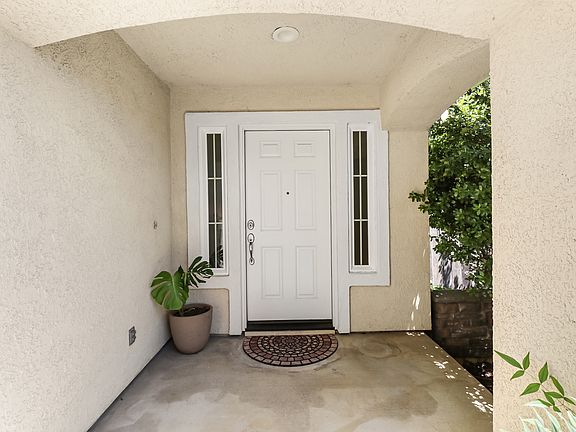 2nd image of 1746 Trinity Way