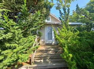 18 Netz Pl, Flanders, NY 11901