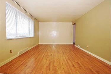 3rd image of 646 Charlotte Dr