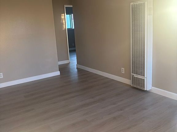 3rd image of 2126-2131 Mountain View Rd #2130C