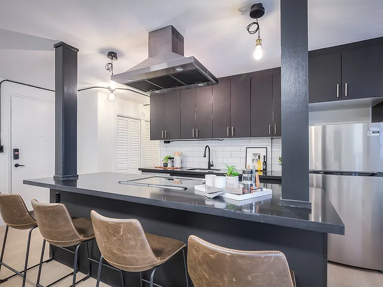 420 Eglinton Ave E #405 — Photo 10