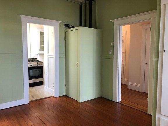 5th image of 1325 12th Ave #2