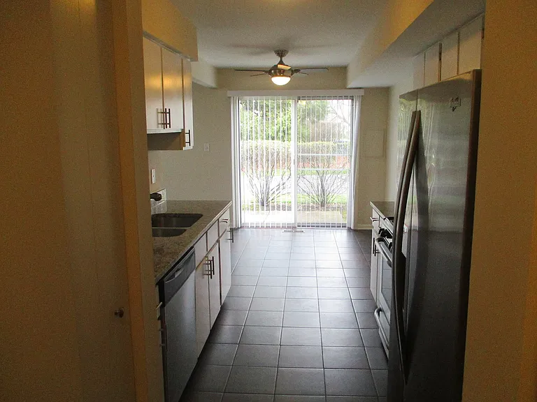 203 Teak Ln — Photo 11
