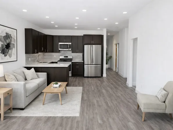 3340 W Evergreen Ave, Chicago, IL