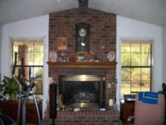 3rd image of 10128 Arkansas St