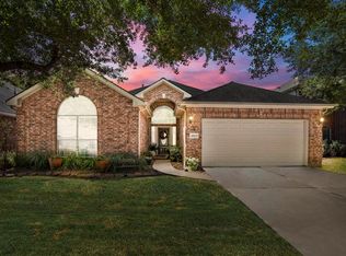 10623 Gilford Crest Dr, Spring, TX 77379