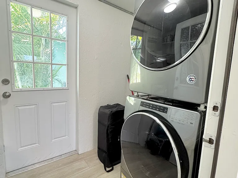 2229 Bougainvillea St — Photo 27