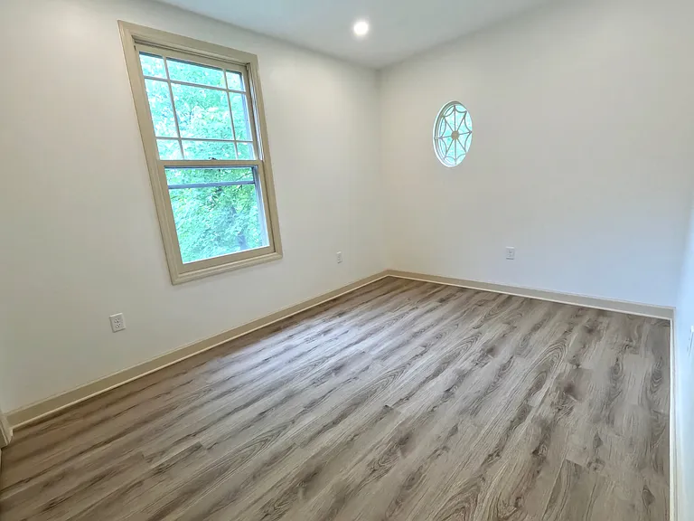 406 Delaware Ave #204 — Photo 15