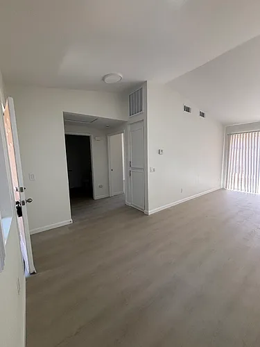 Floor plan Corner Unit