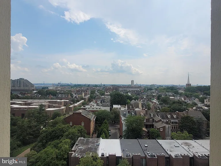 210 Locust St #10CW — Photo 9