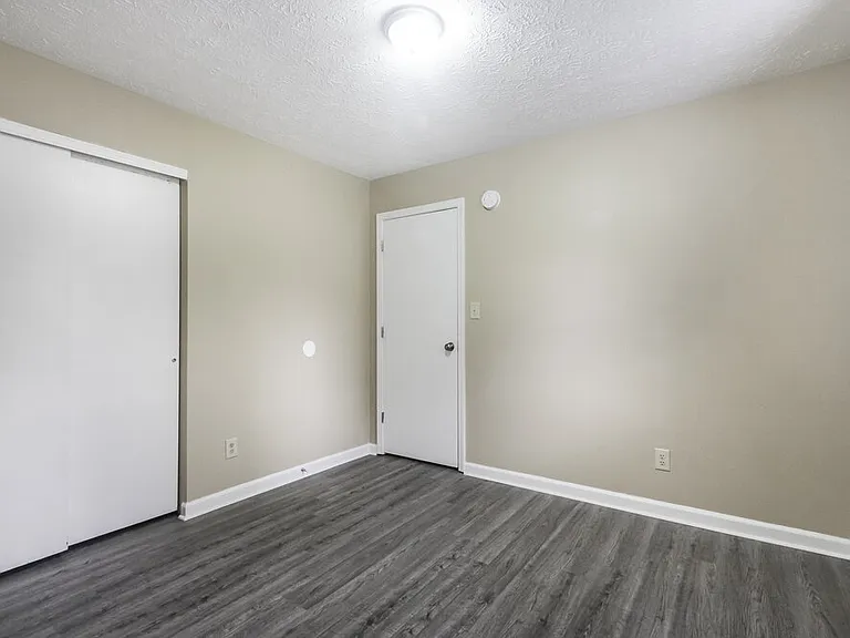 1112 Delray Dr — Photo 22