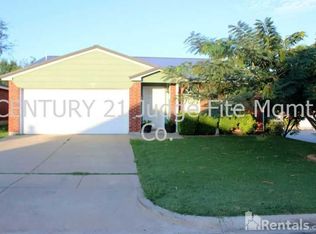 500 Hollyberry Dr, Mansfield, TX 76063