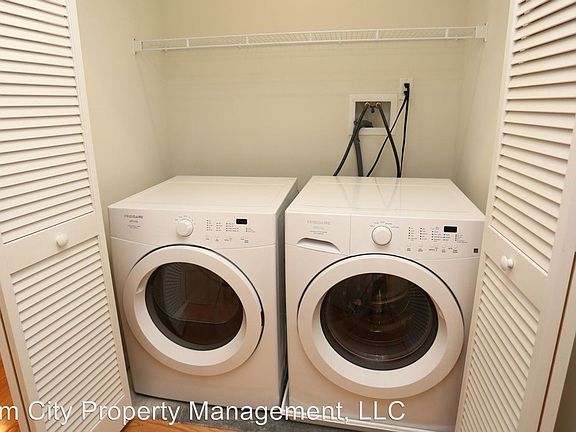 5th image of 5801-23 Morris St #5807C