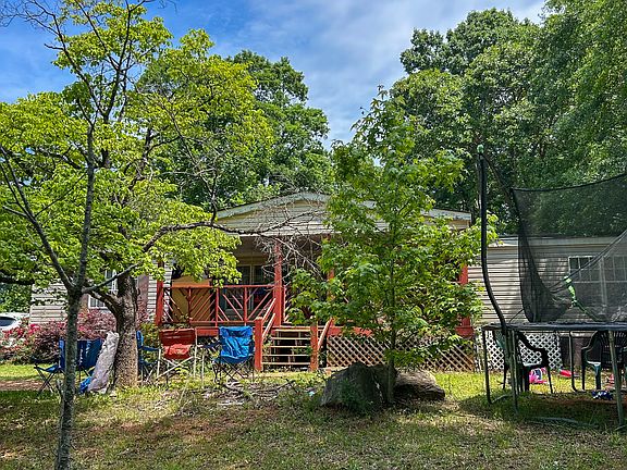 3rd image of 1114 Neal Rd