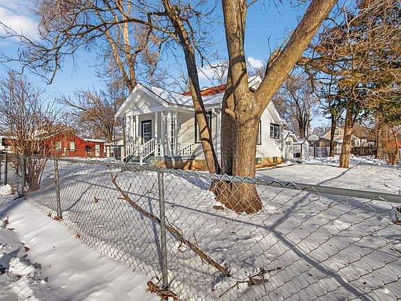 2nd image of 3246 Bildahl St