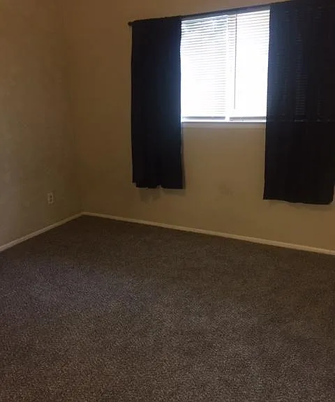 587 E Fox Hills Dr #587 — Photo 7