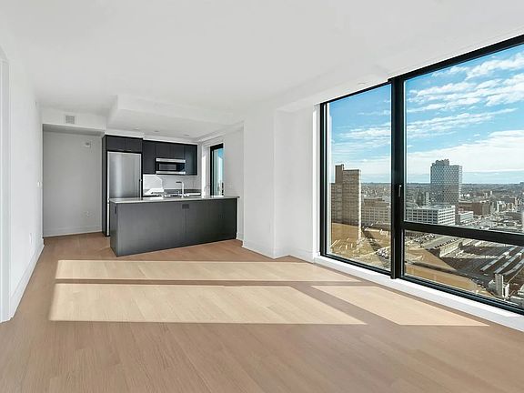 3rd image of 662 Pacific St APT 25B