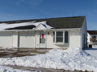 385 Sugar Creek Ln, North Liberty, IA 52317