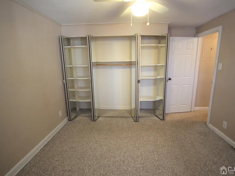 2497 Saint Georges Ave — Photo 7