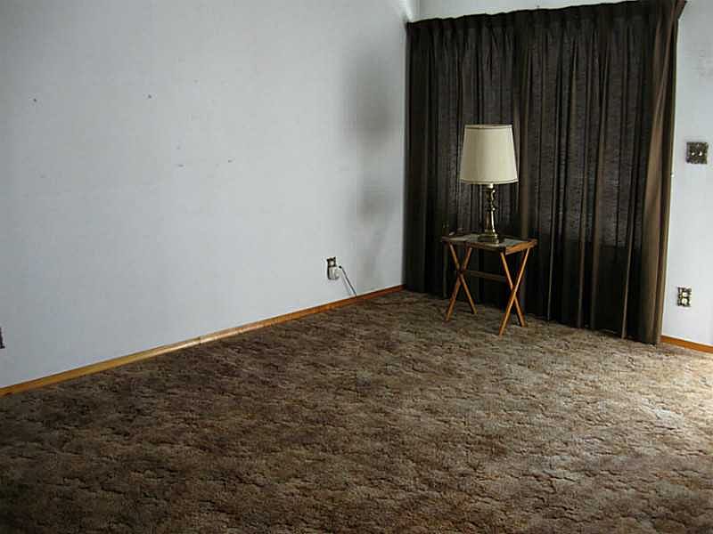 1st image of 957 Highlander Dr