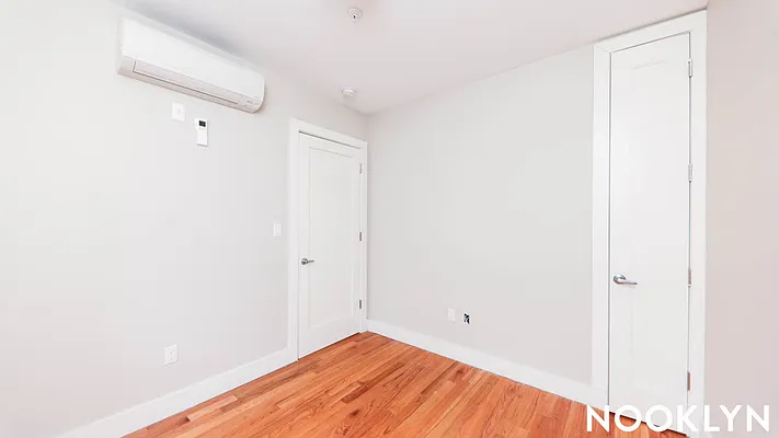 Rented by Nooklyn NYC LLC | media 32
