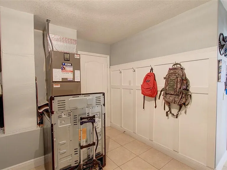125 Palm Cir — Photo 35