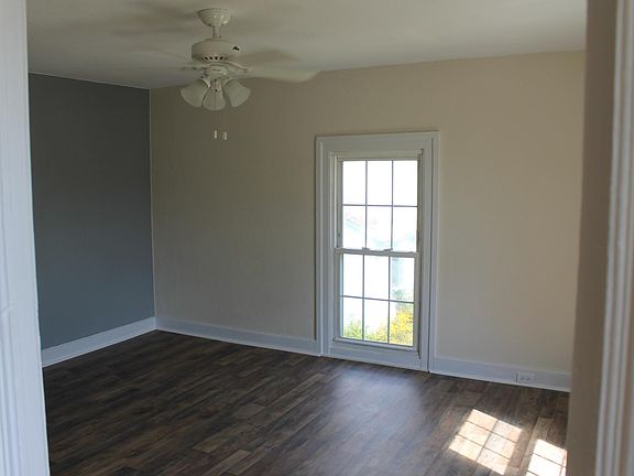 2nd image of 9623 Allen St