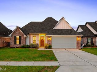 331 Newport Ln, Benton, LA 71006