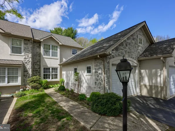 608 Crestgate Pl, Millersville, PA 17551