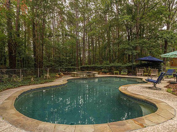 4th image of 16057 Stockman Cir