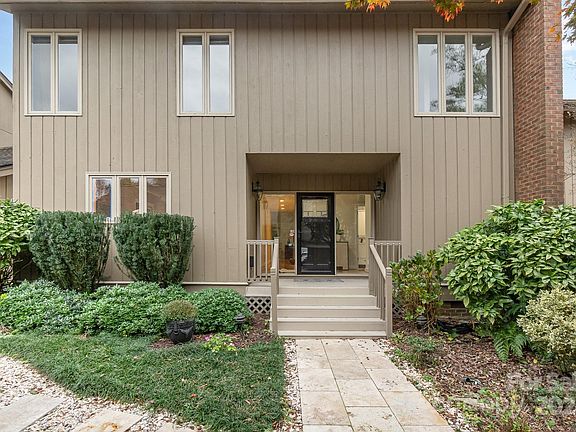 2nd image of 5140 Dunes Ct