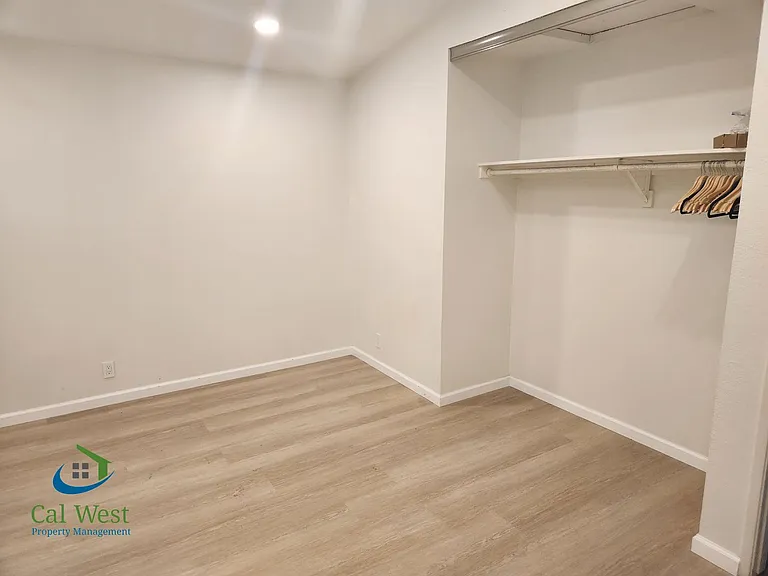 7521 Santa Barbara Dr — Photo 8