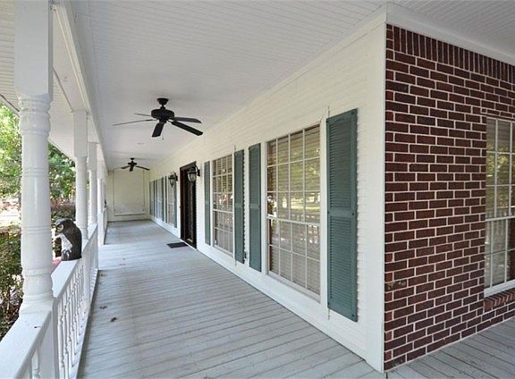 4th image of 719 Vista Del Lago Dr
