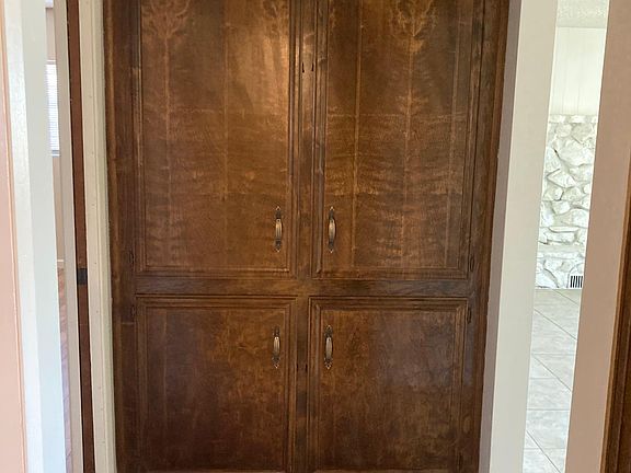 Hall storage cabinet