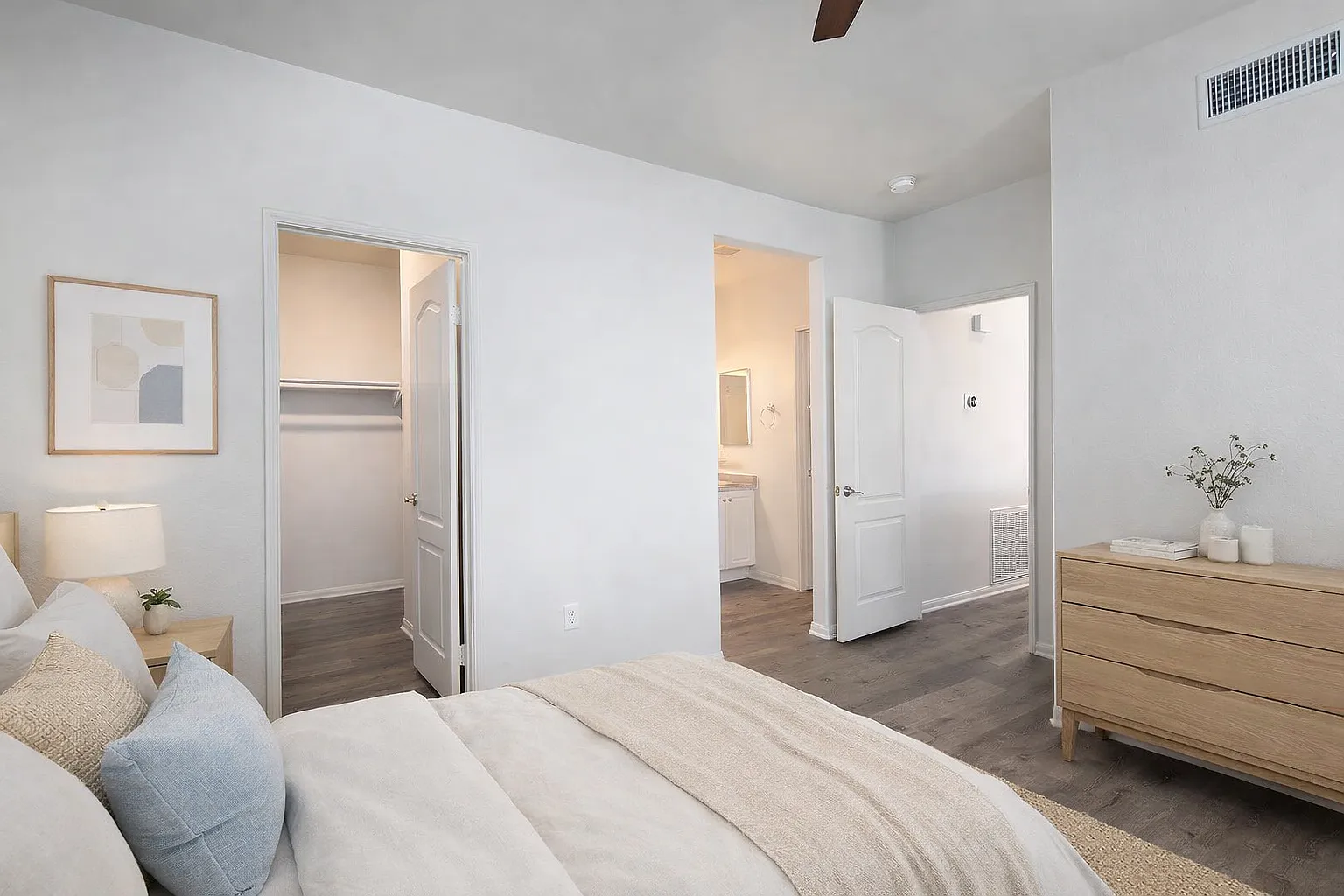 Creek View Condominiums — Photo 4