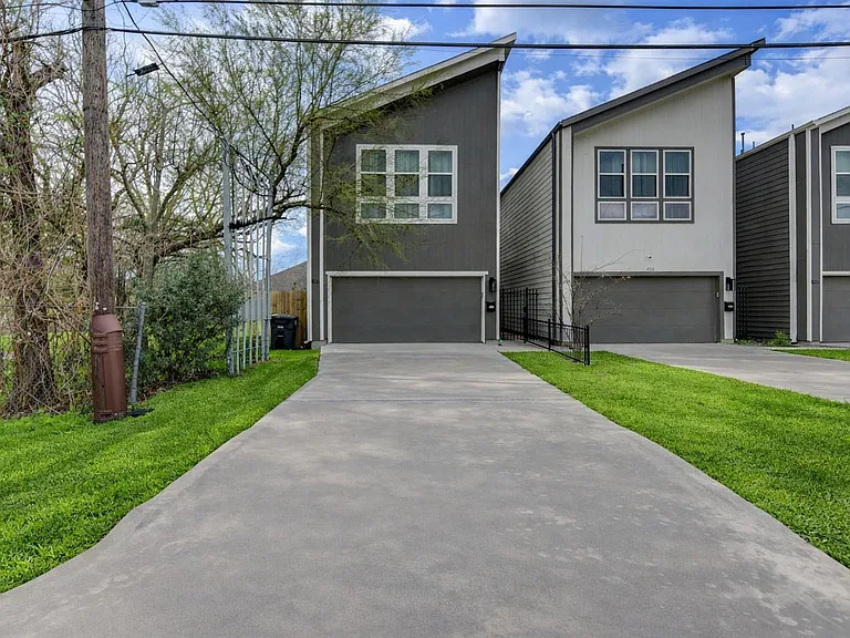 4220 McKinley St — Photo 49