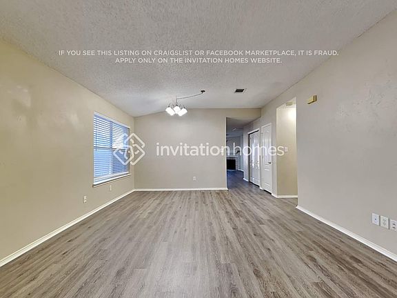 3rd image of 1419 Stella Dr