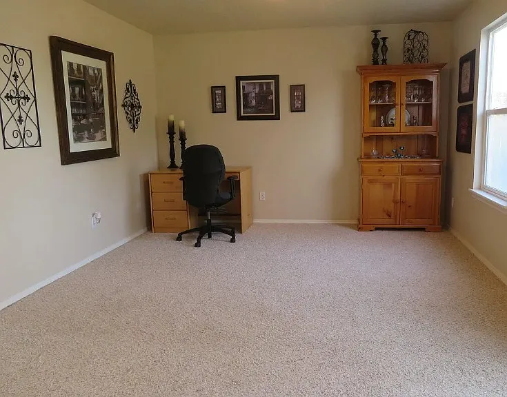 17553 N Chouteau Ave — Photo 4