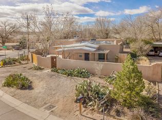 1601 Los Luceros Rd NW, Albuquerque, NM 87104